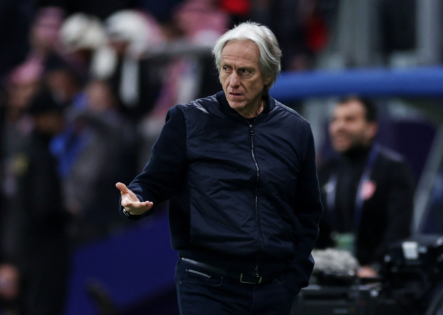 沪媒：接班恩师徐根宝，吕文君和蔡慧康完成从球员到教练的转型